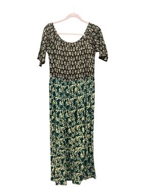 NATURAL LIFE Scoop Neck Mixed Print Maxi Dress in Black and Green